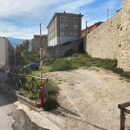 Casa San Bernardino - Private Parking Apartment LʼAquila Exterior foto